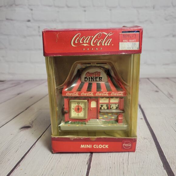 2003 Coca Cola Mini Clock Diner with people drinking coke inside NEW in box - Picture 8 of 12